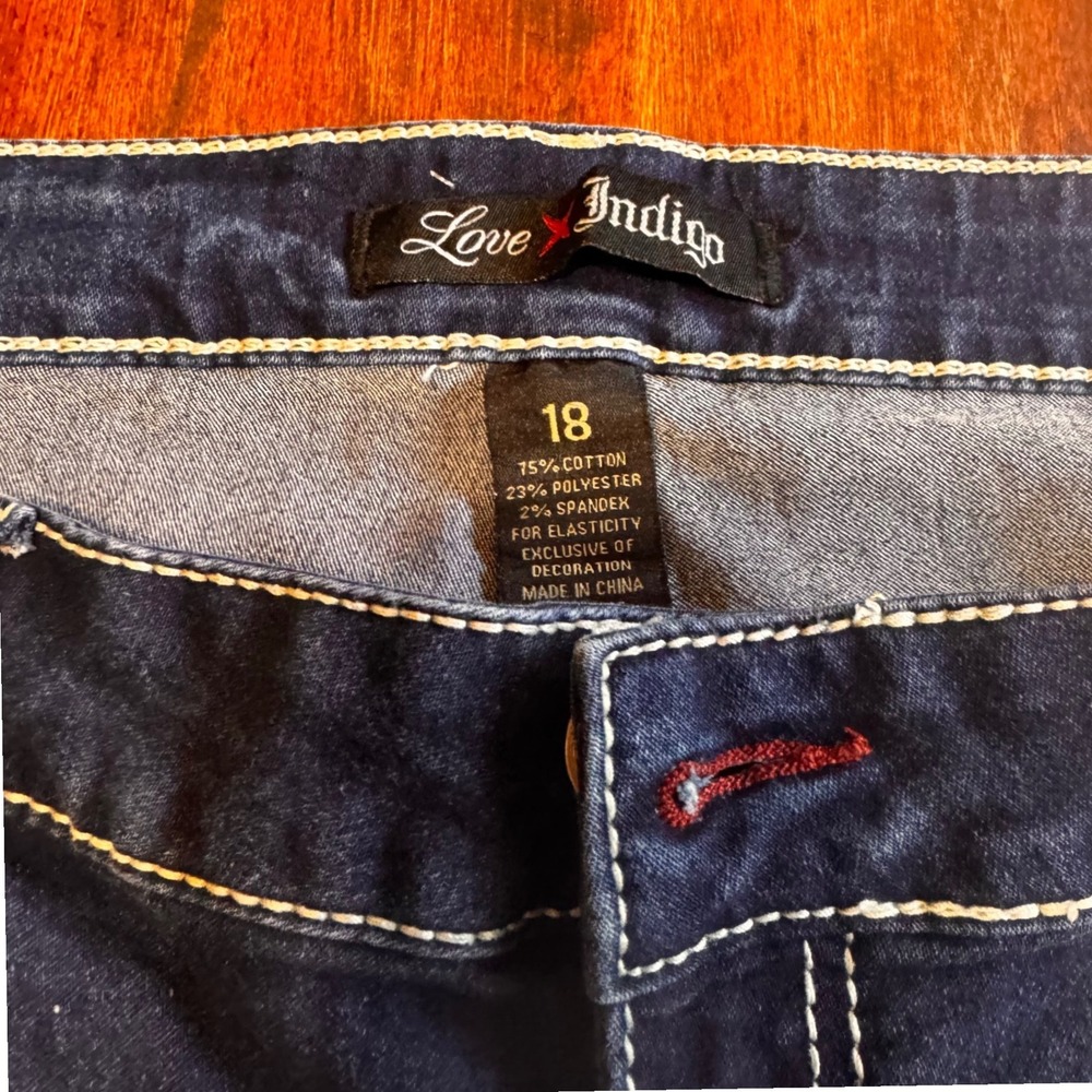 Love Indigo Womens 18 Bermuda Denim Shorts Dark Wash Americana Stars Pockets - Picture 2 of 11